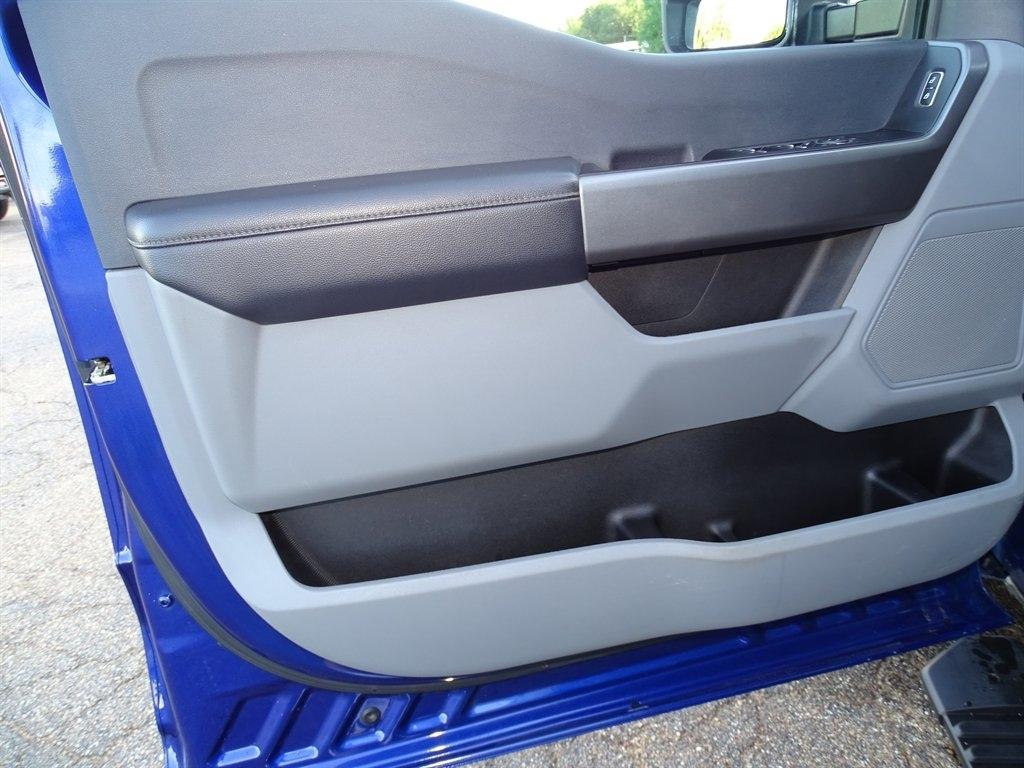 Ford F-350 SD XLT Crew Cab Long Bed DRW 4WD 2026