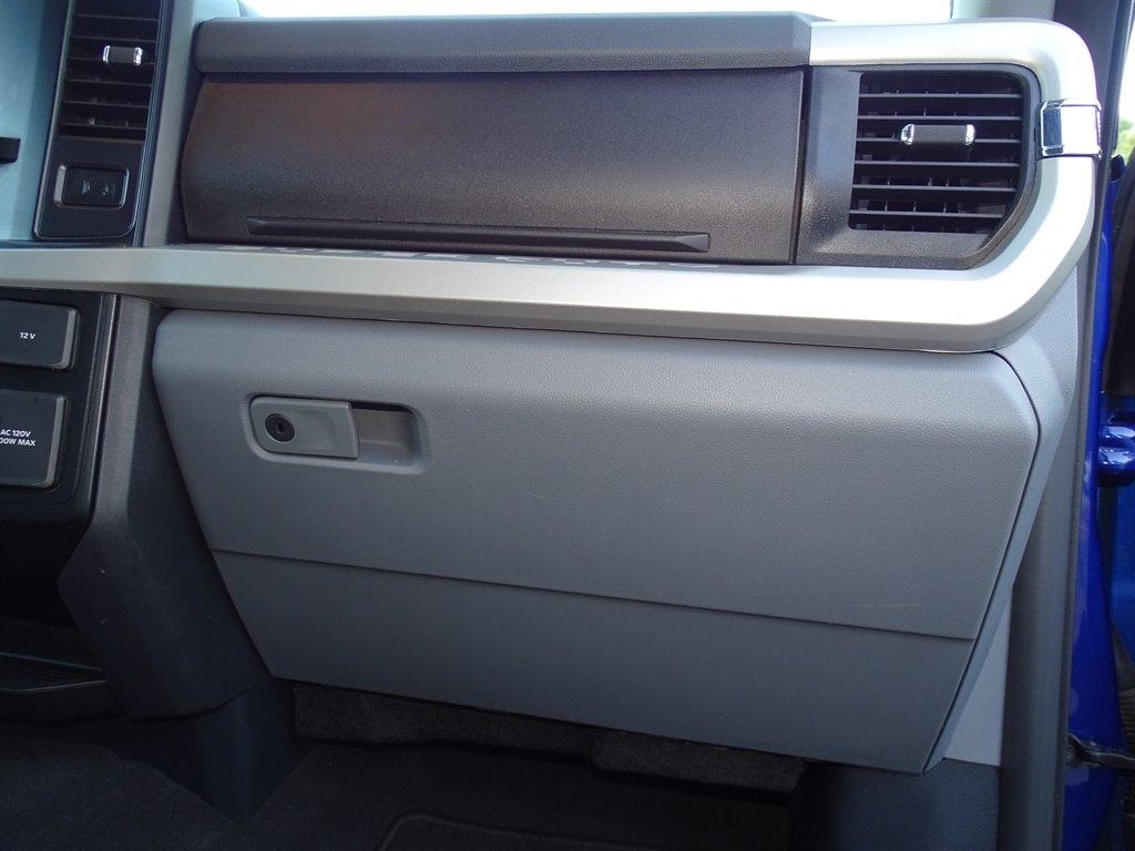 Ford F-350 SD XLT Crew Cab Long Bed DRW 4WD 2026