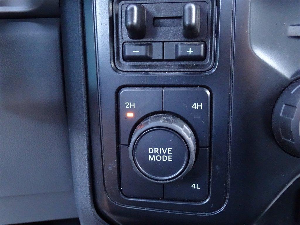 Ford F-350 SD XLT Crew Cab Long Bed DRW 4WD 2026