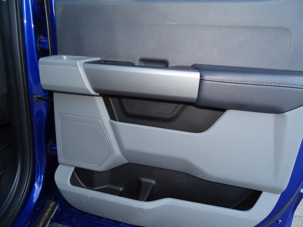 Ford F-350 SD XLT Crew Cab Long Bed DRW 4WD 2026