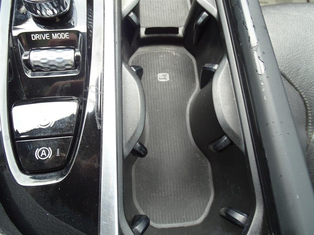 Volvo XC90 T6 Momentum AWD 2019