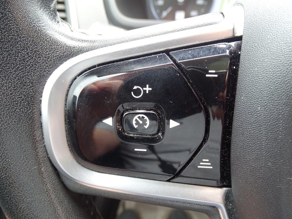 Volvo XC90 T6 Momentum AWD 2019