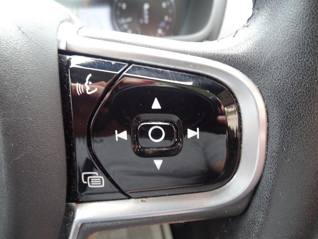 Volvo XC90 T6 Momentum AWD 2019