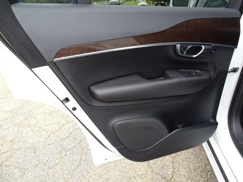 Volvo XC90 T6 Momentum AWD 2019
