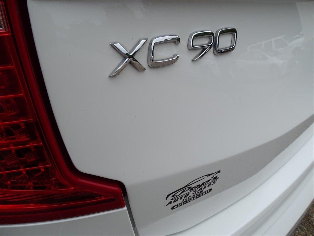Volvo XC90 T6 Momentum AWD 2019