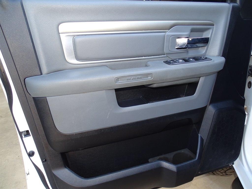 RAM 3500 SLT Crew Cab LWB 4WD DRW 2013