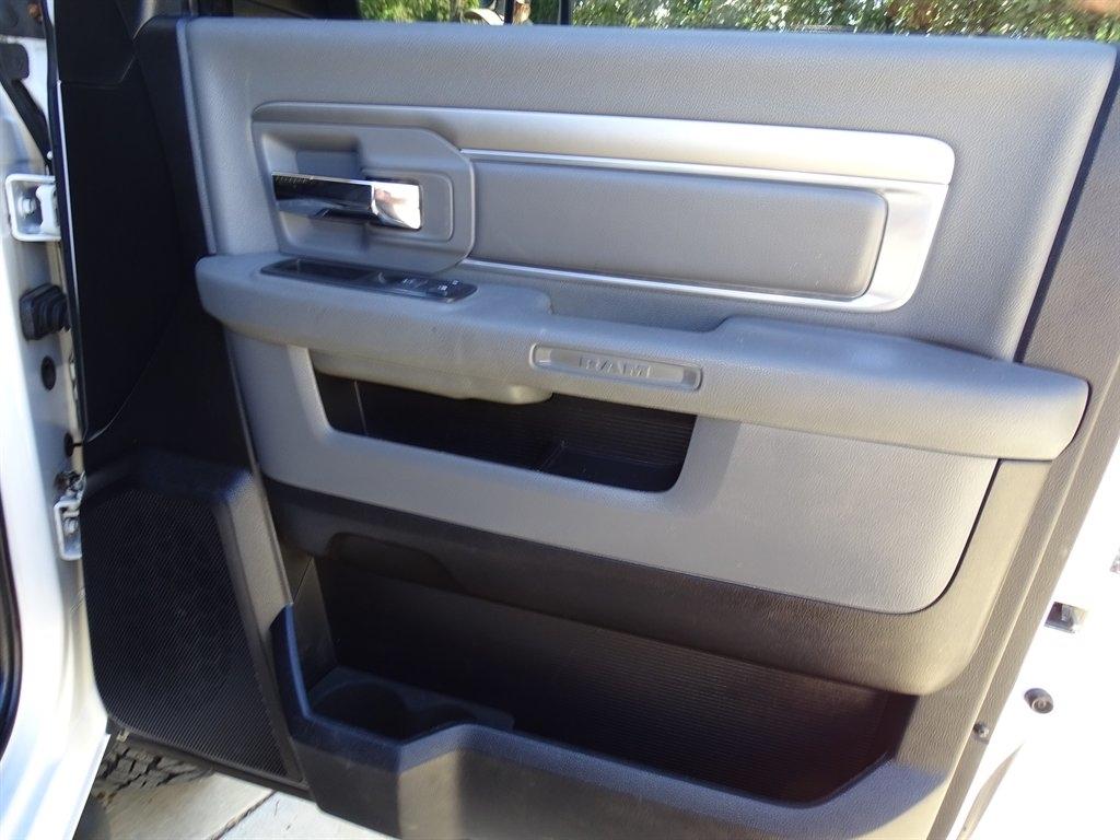 RAM 3500 SLT Crew Cab LWB 4WD DRW 2013