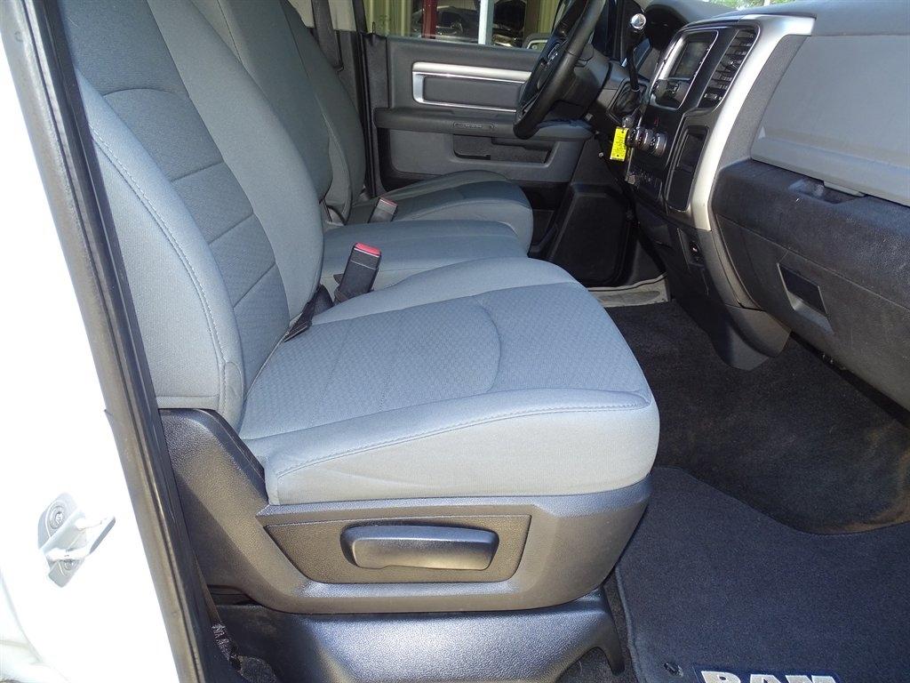 RAM 3500 SLT Crew Cab LWB 4WD DRW 2013