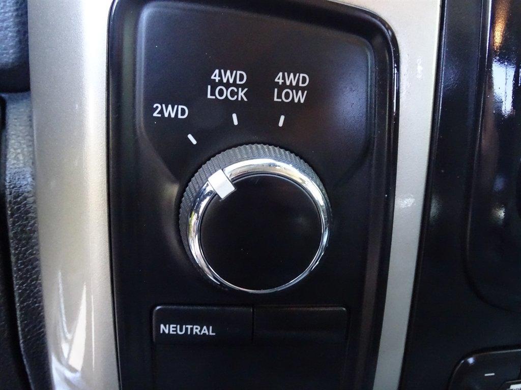RAM 3500 SLT Crew Cab LWB 4WD DRW 2013