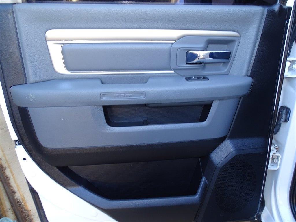 RAM 3500 SLT Crew Cab LWB 4WD DRW 2013