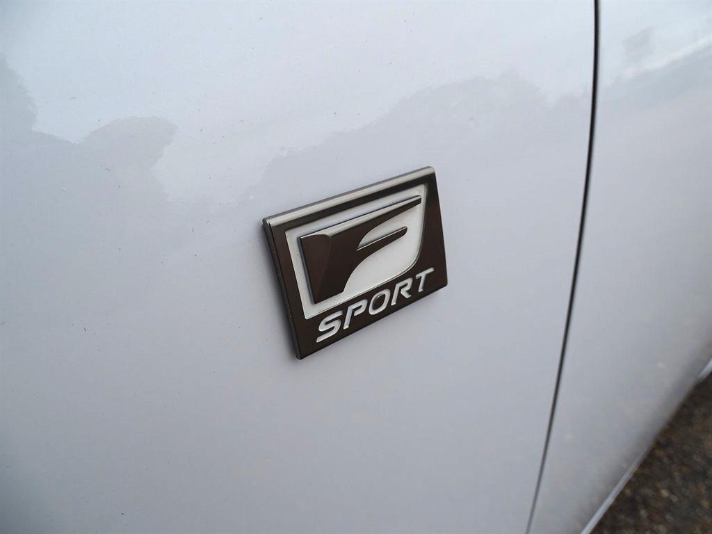 Lexus IS 300 RWD 2019