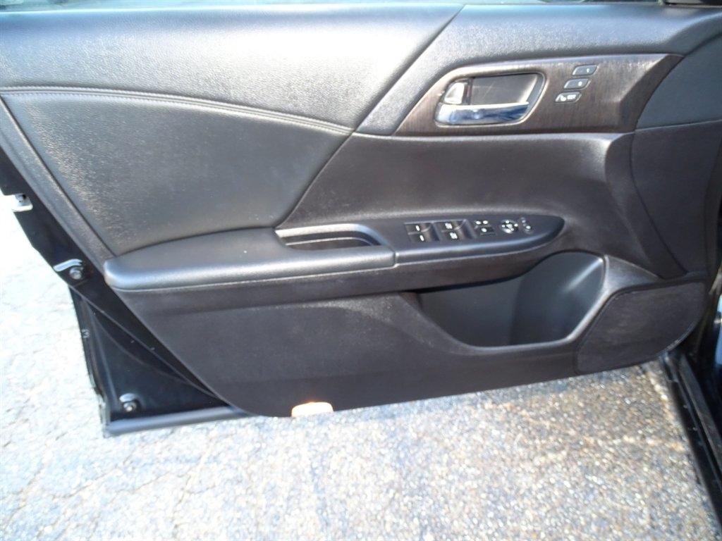 Honda Accord EX-L V6 Sedan AT 2015