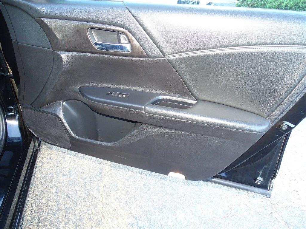 Honda Accord EX-L V6 Sedan AT 2015