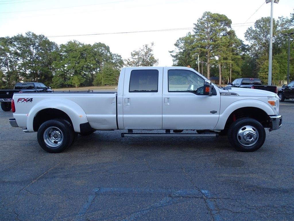 Ford F-350 SD King Ranch Crew Cab Long Bed DRW 4WD 2016
