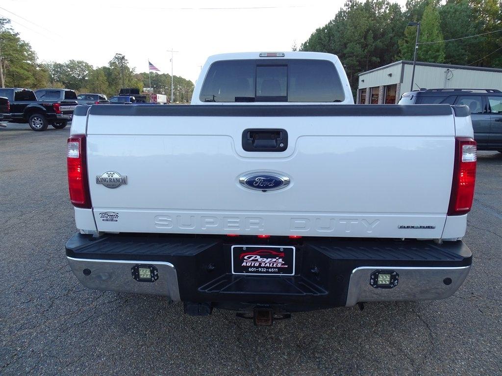 Ford F-350 SD King Ranch Crew Cab Long Bed DRW 4WD 2016