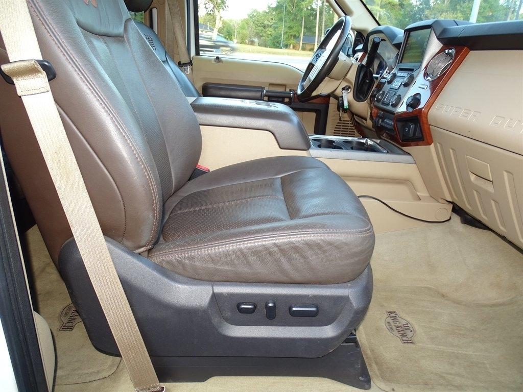 Ford F-350 SD King Ranch Crew Cab Long Bed DRW 4WD 2016