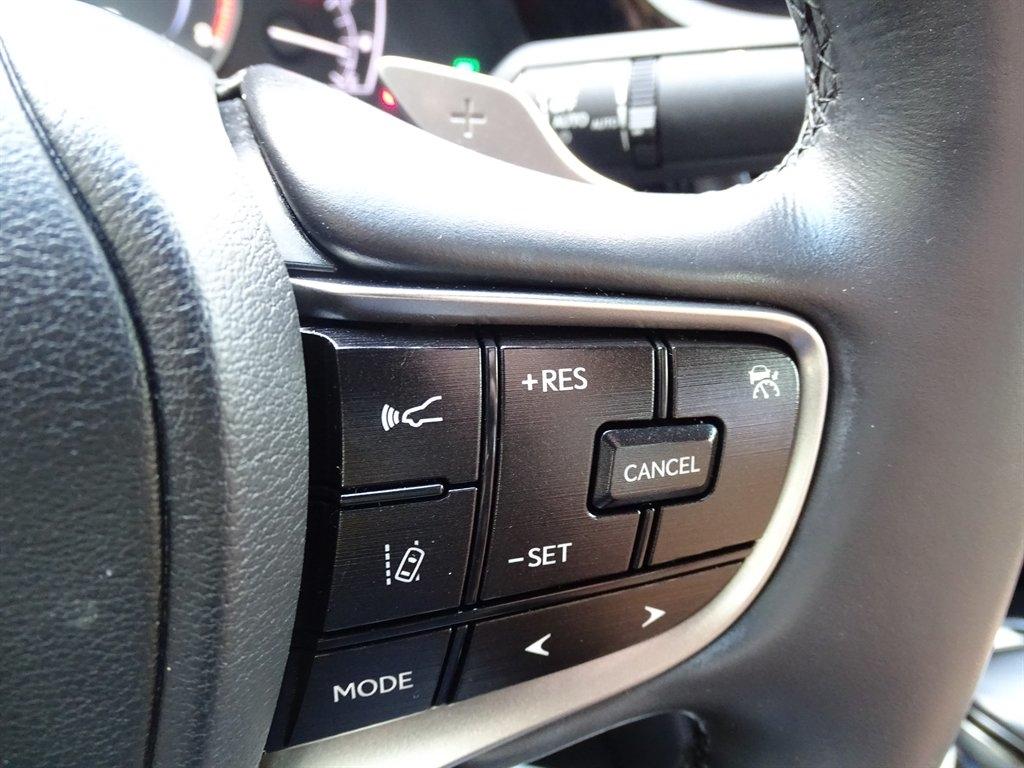 Lexus ES 250 Luxury AWD 2024