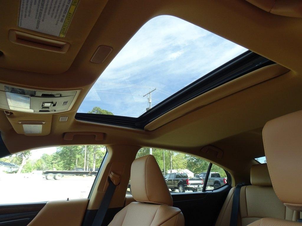 Lexus ES 250 Luxury AWD 2024