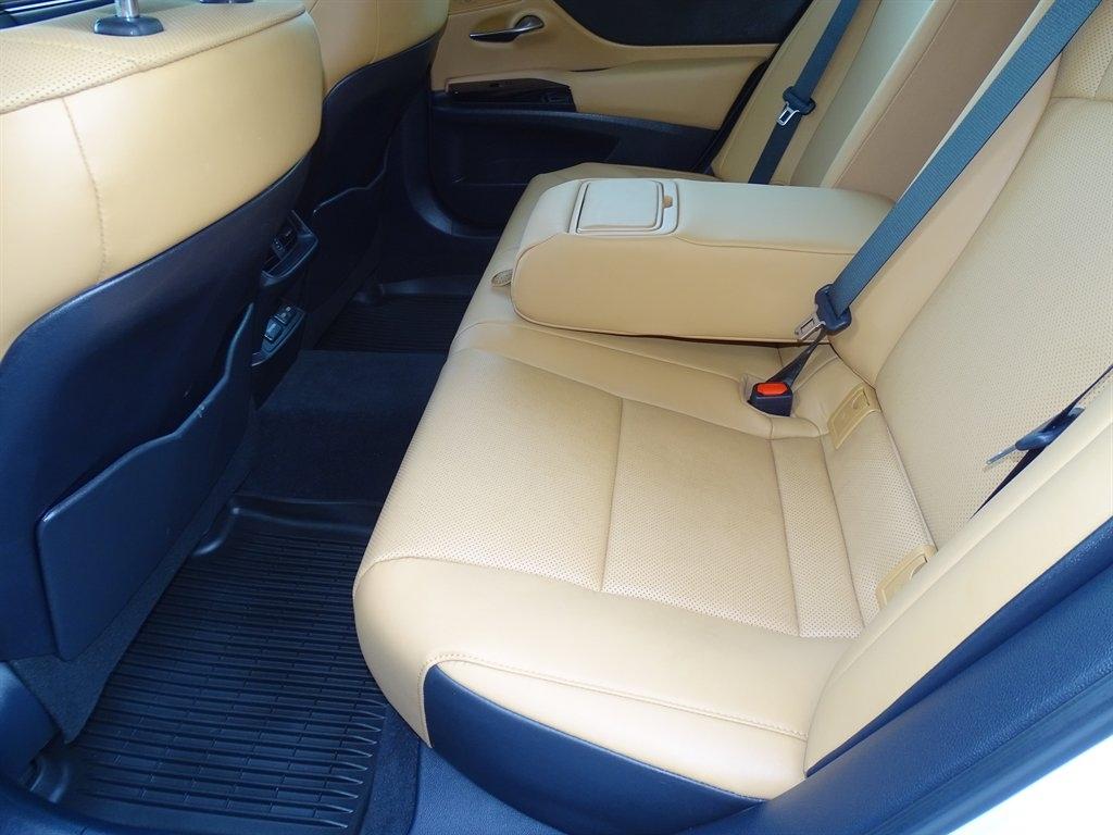 Lexus ES 250 Luxury AWD 2024