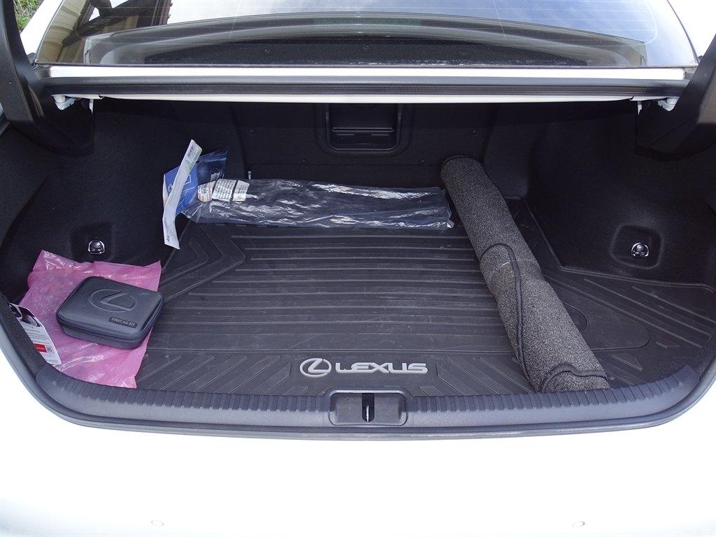 Lexus ES 250 Luxury AWD 2024