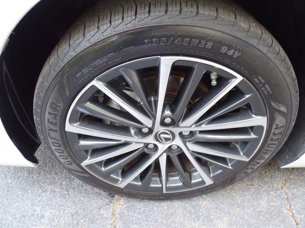 Lexus ES 250 Luxury AWD 2024