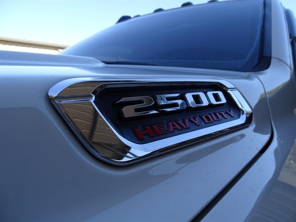 RAM 2500 Laramie Crew Cab SWB 4WD 2019