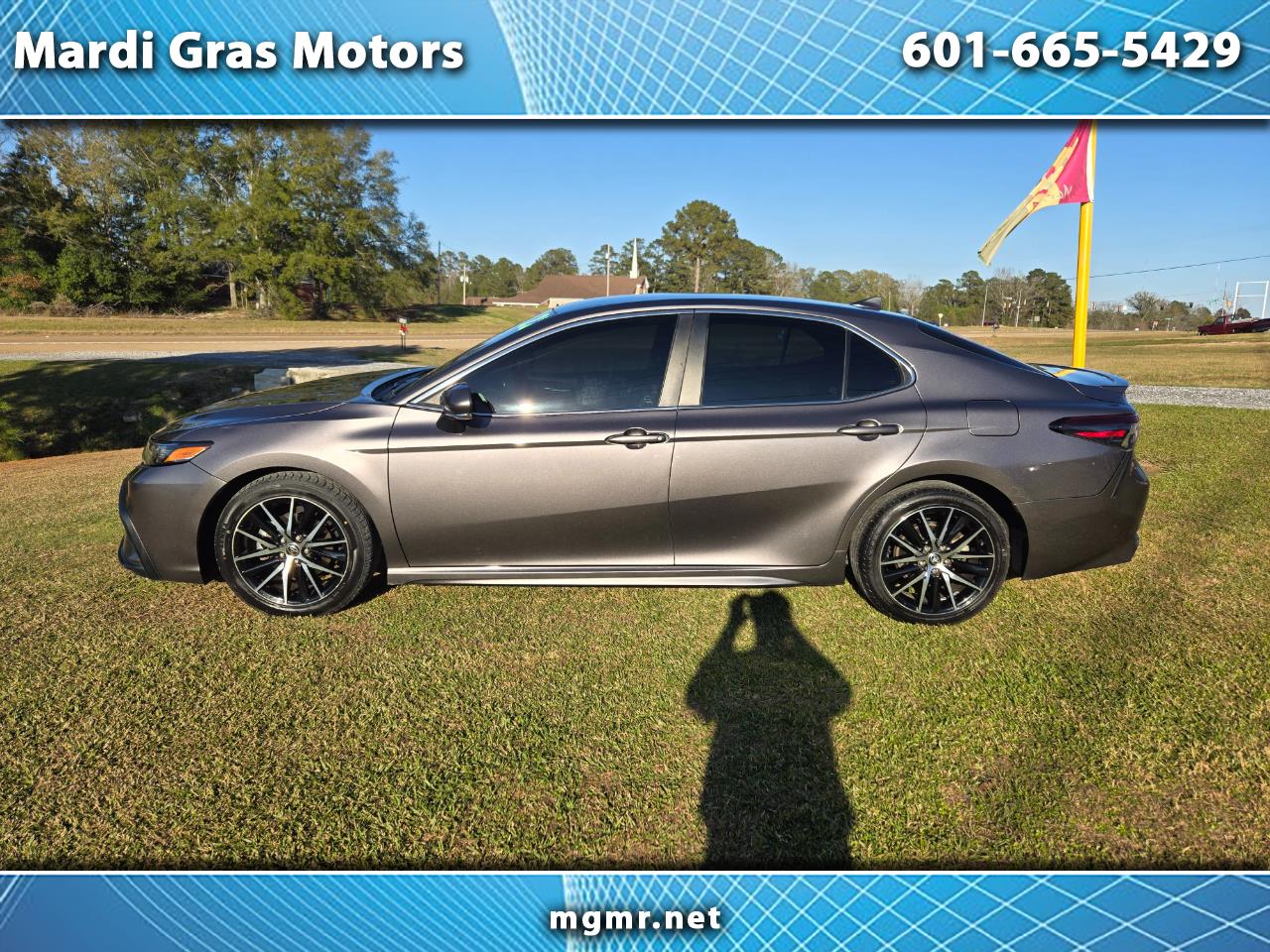 2022 Toyota Camry SE