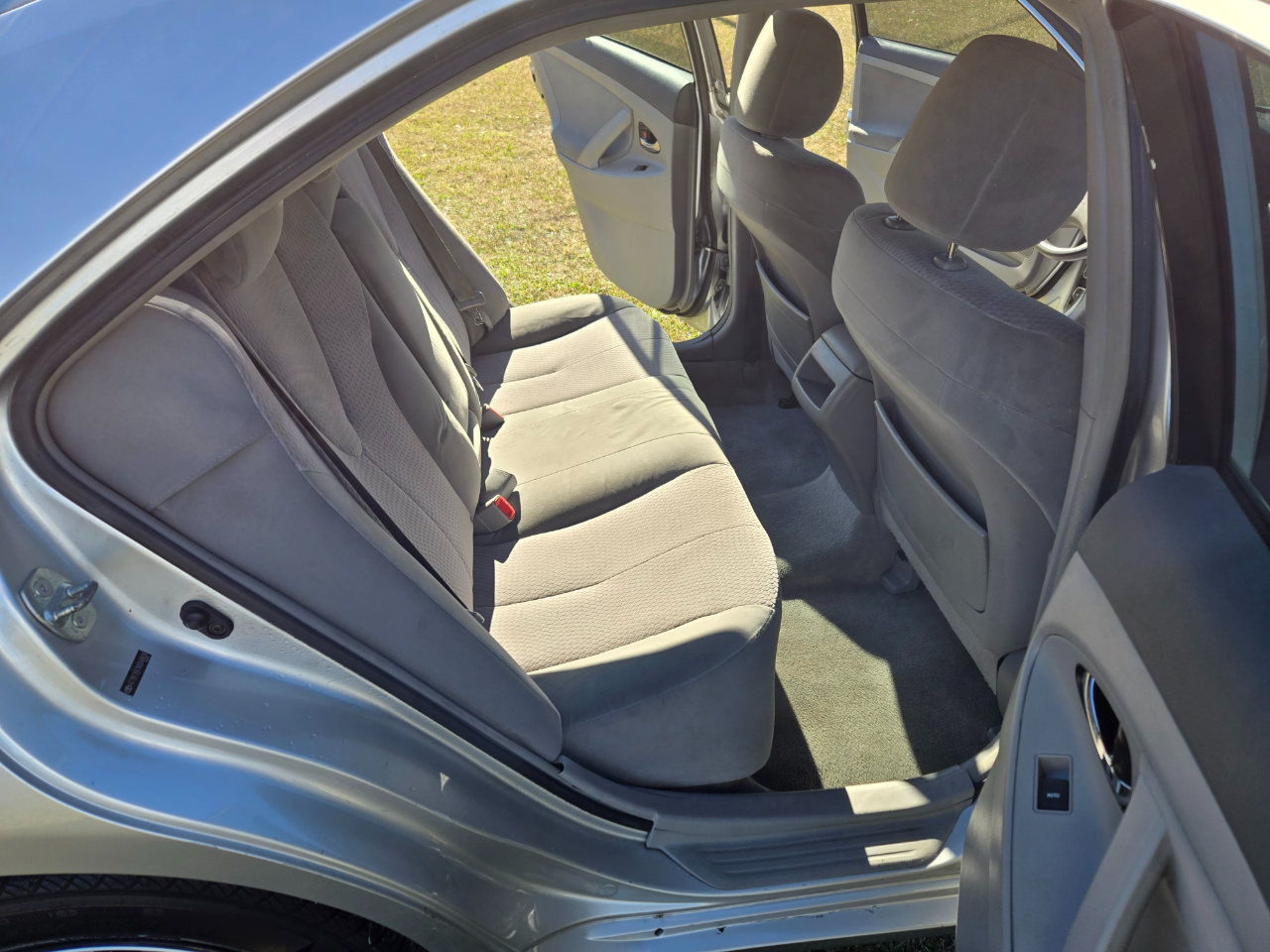 Toyota Camry LE 4D Sedan 2010