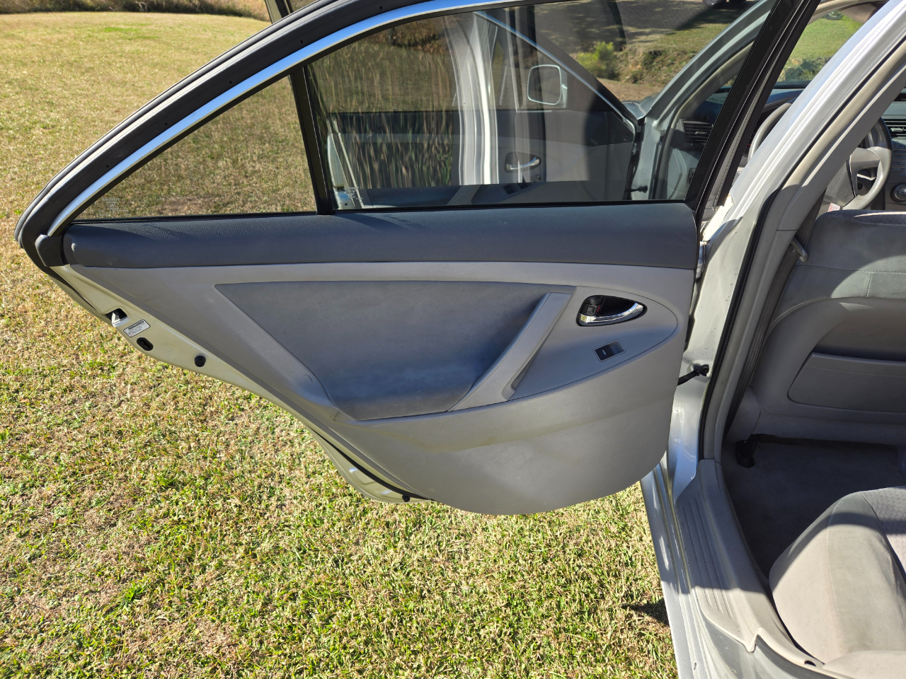 Toyota Camry LE 4D Sedan 2010