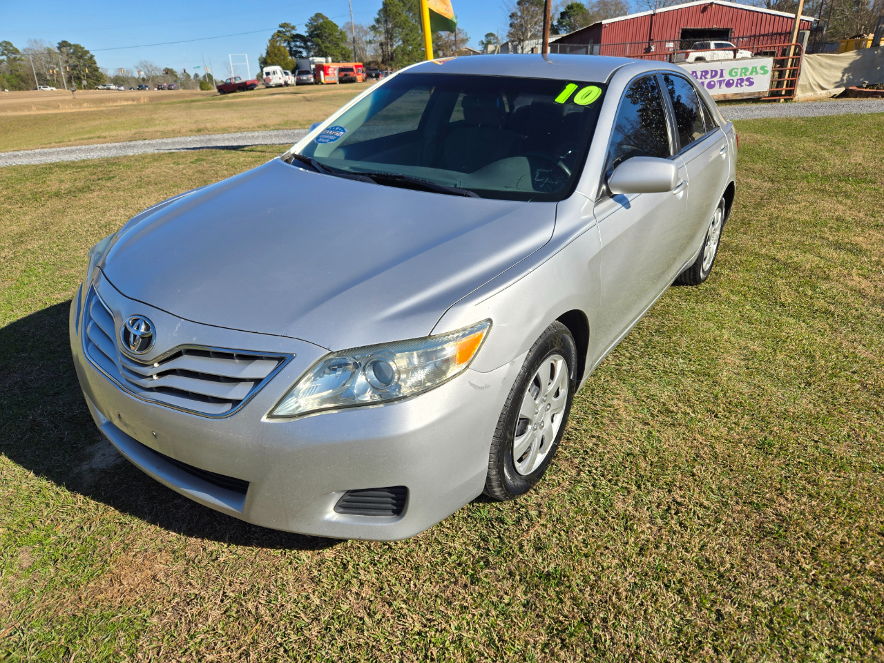 Toyota Camry LE 4D Sedan 2010