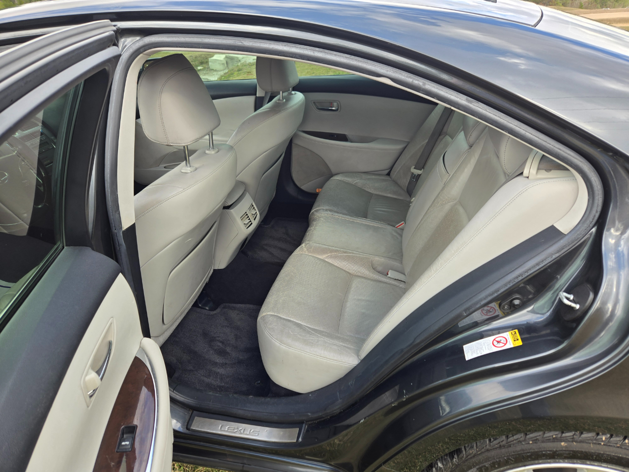 Lexus ES 350 Sedan 2010