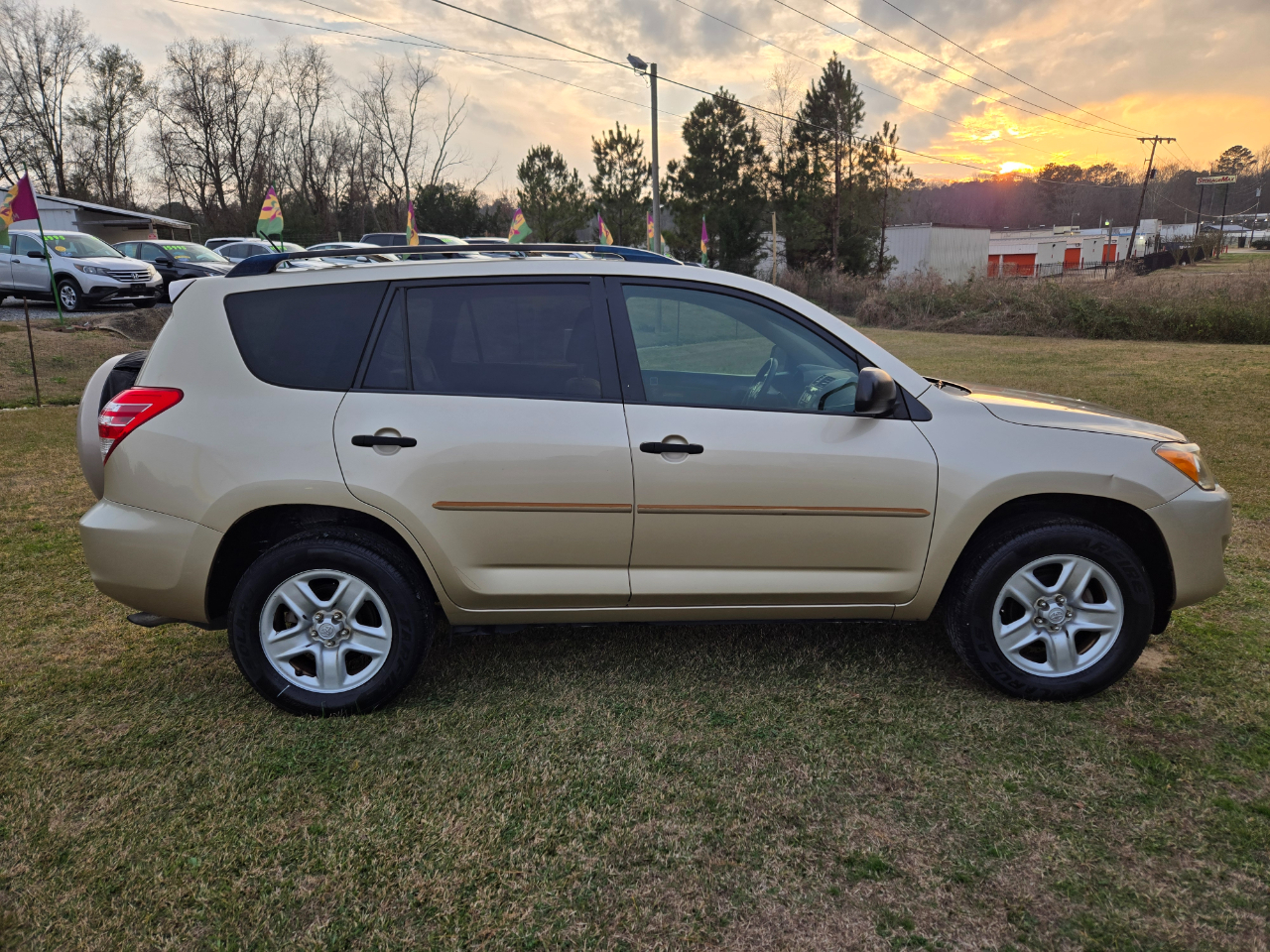 Toyota RAV4 Base I4 2WD 2009
