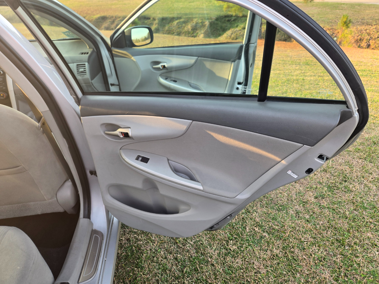 Toyota Corolla LE 2010