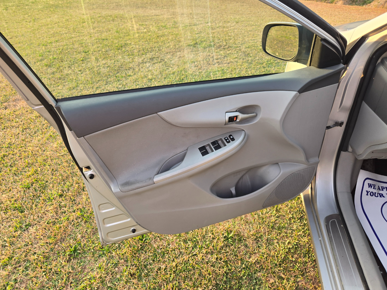 Toyota Corolla LE 2010