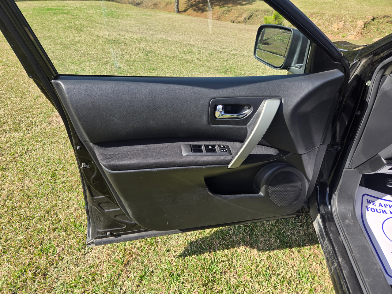 Nissan Rogue S AWD 2010