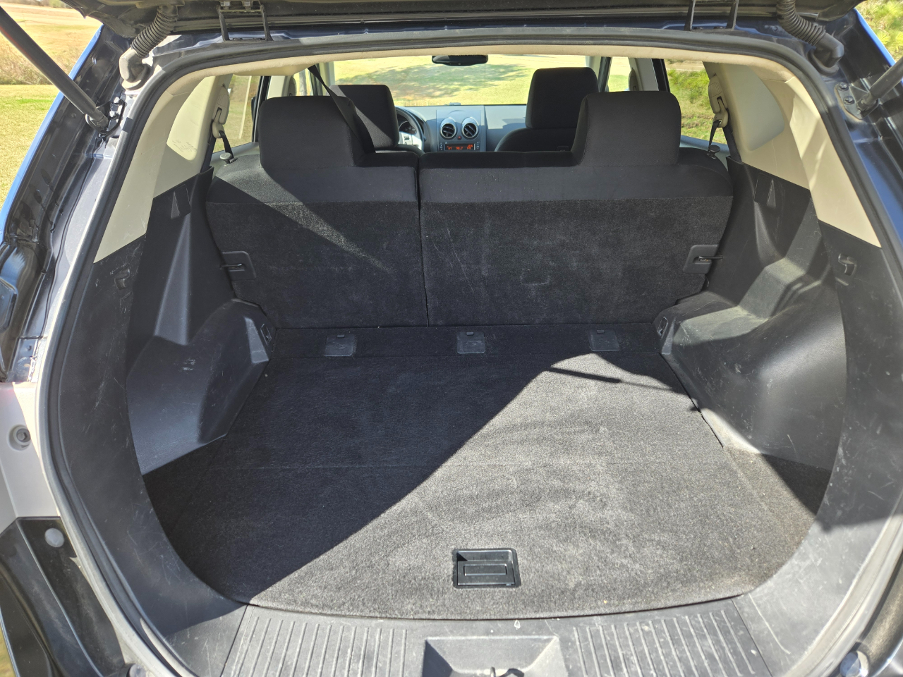 Nissan Rogue S AWD 2010