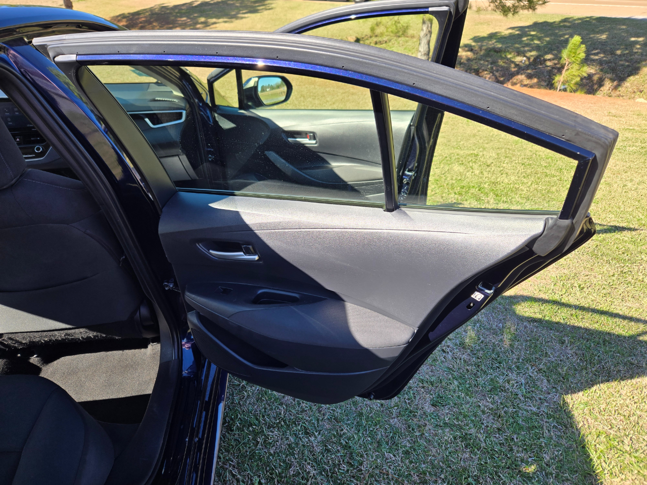 Toyota Corolla LE 2021