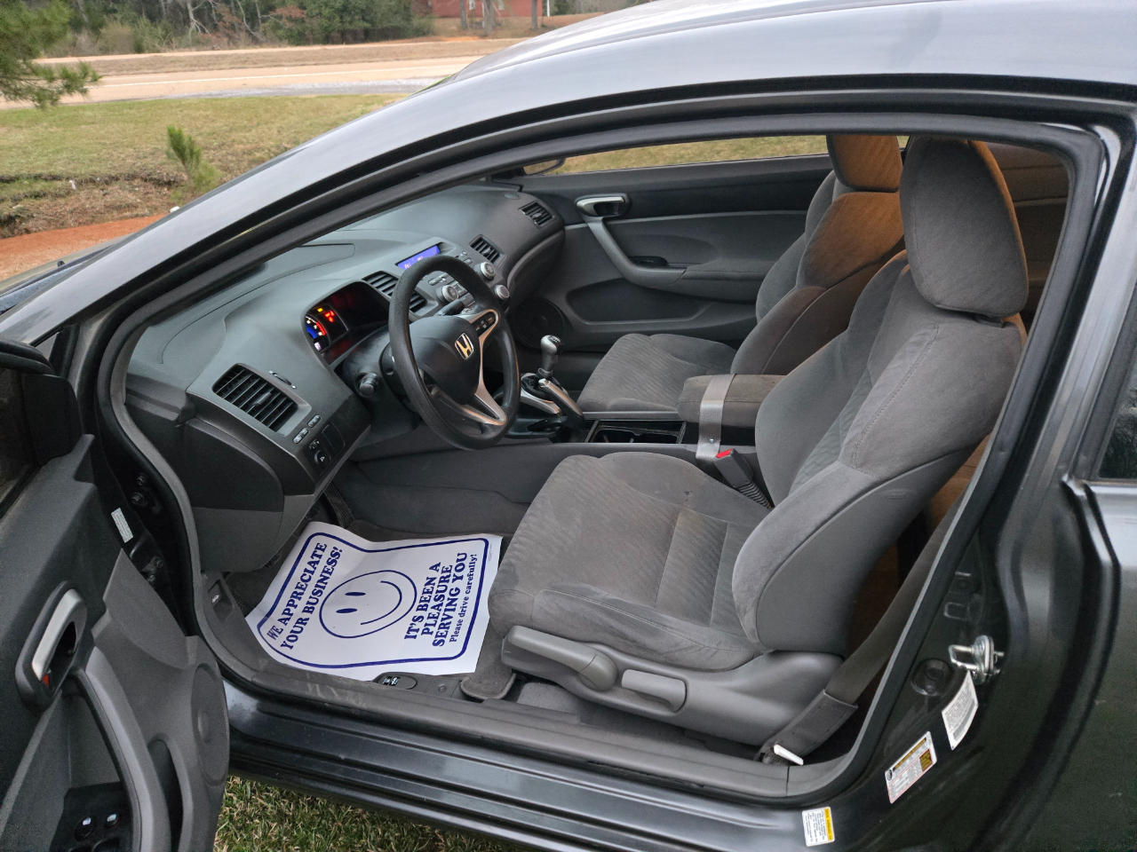 Honda Civic LX Coupe 5-Speed MT 2010