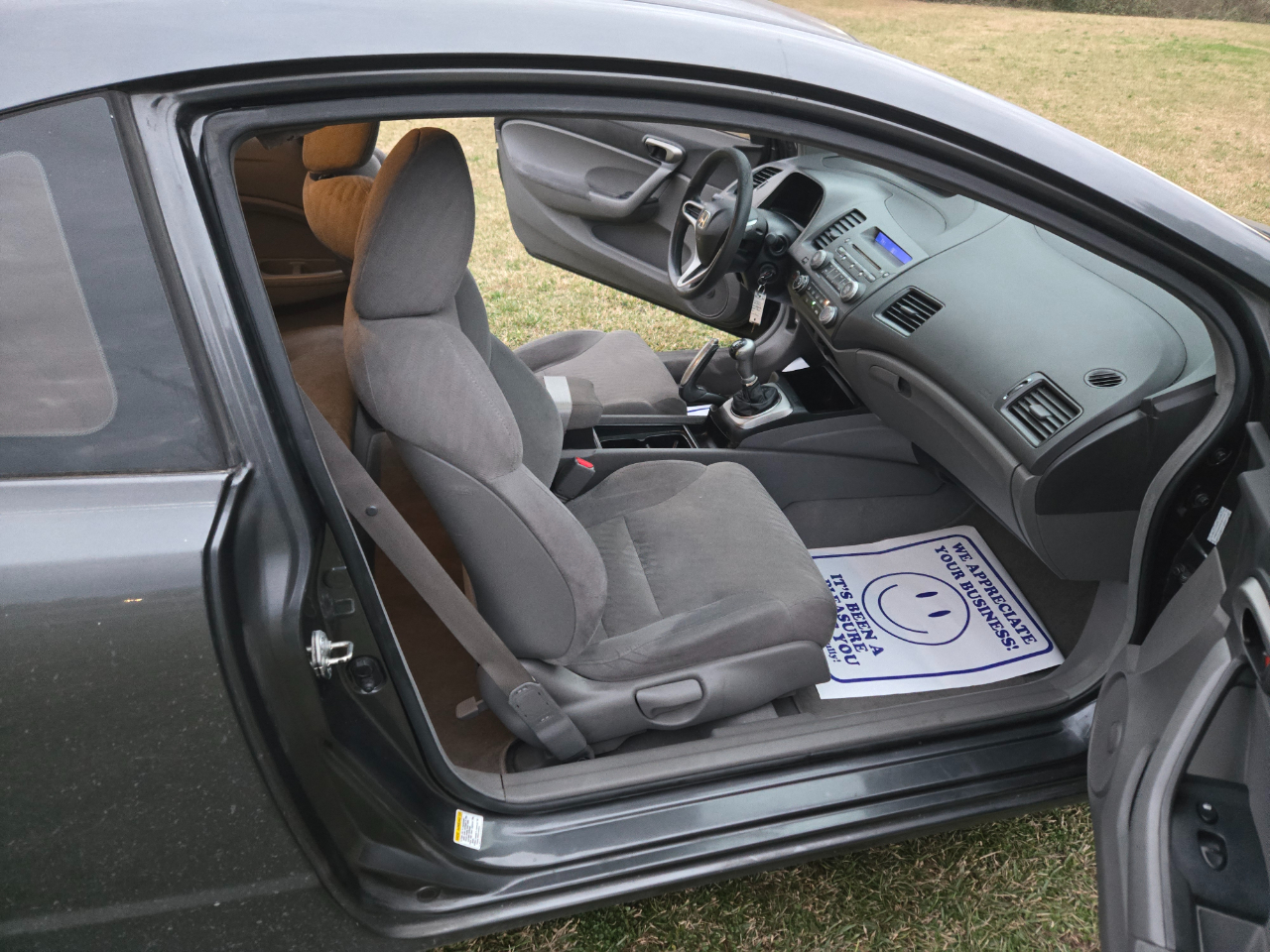 Honda Civic LX Coupe 5-Speed MT 2010