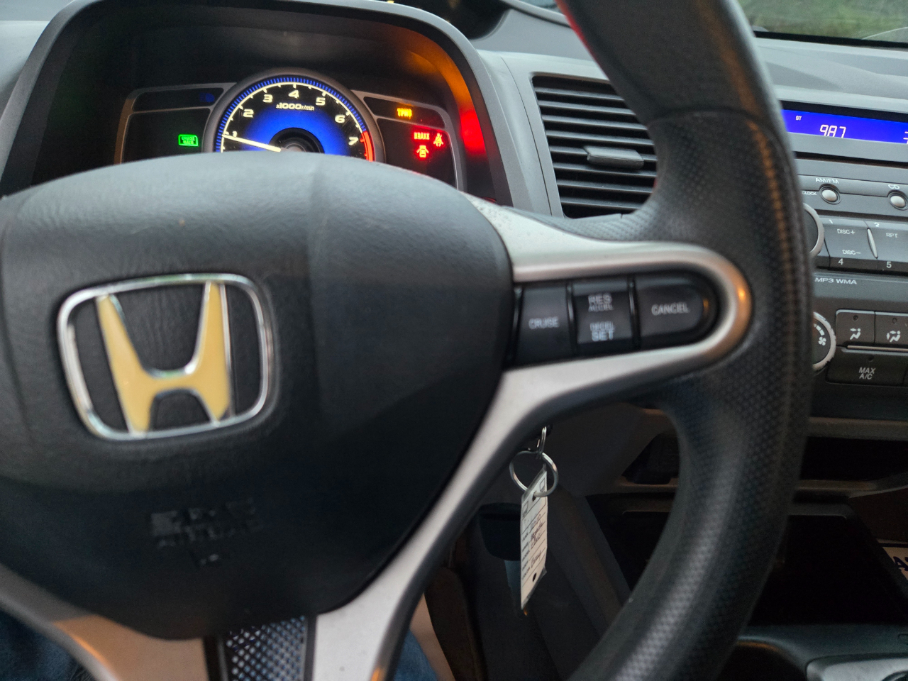 Honda Civic LX Coupe 5-Speed MT 2010