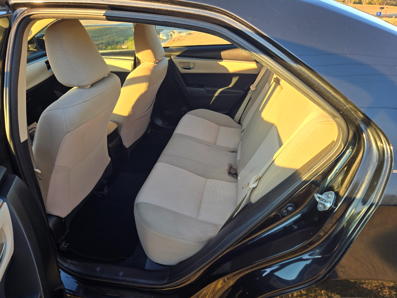 Toyota Corolla LE CVT 2015