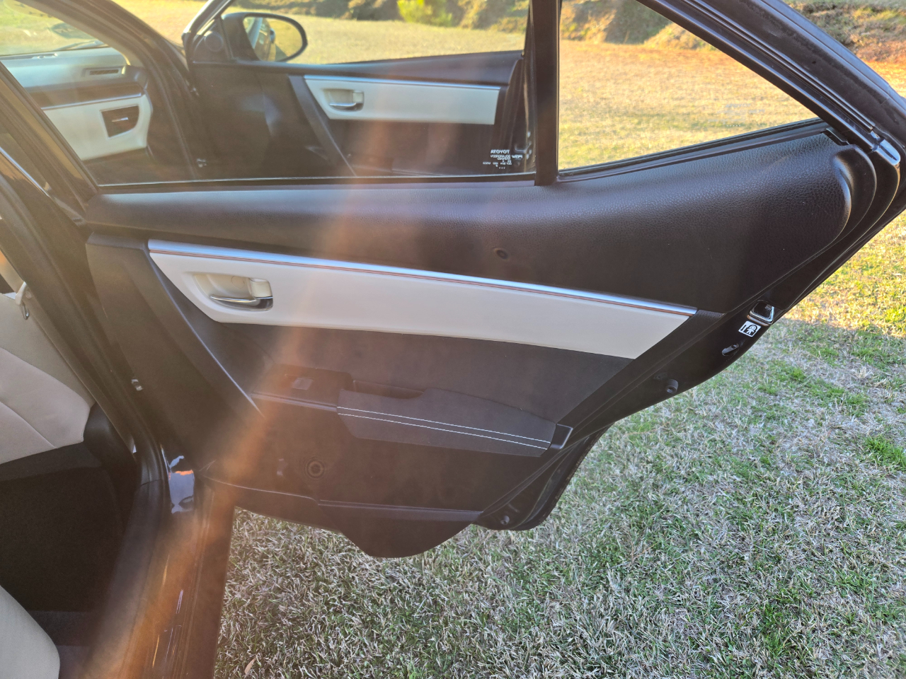 Toyota Corolla LE CVT 2015