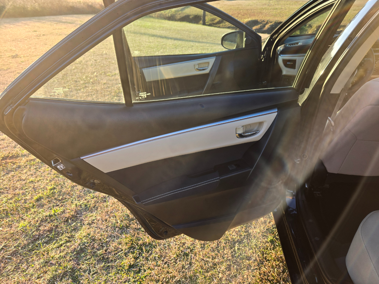 Toyota Corolla LE CVT 2015