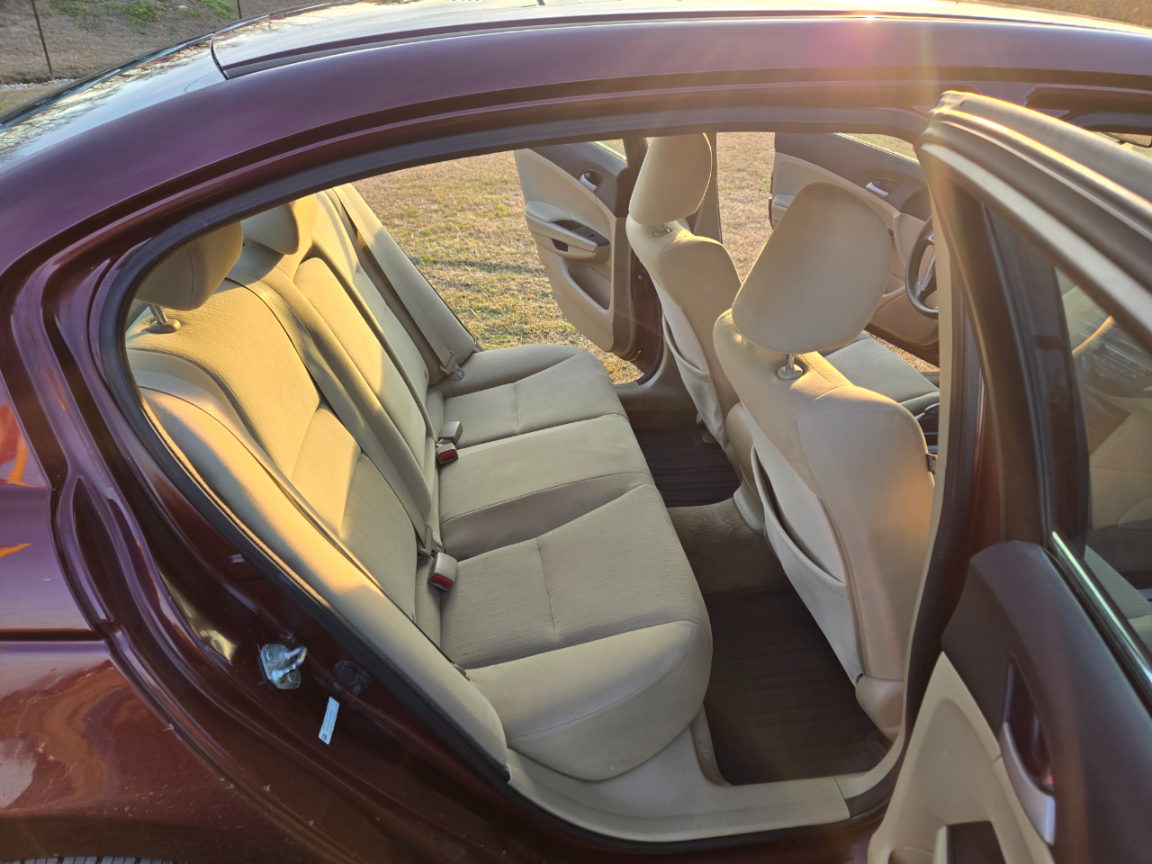 Honda Accord LX-P Sedan AT 2012