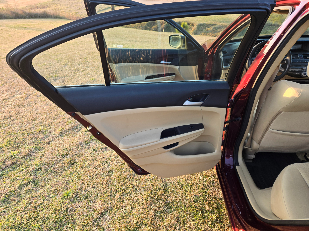 Honda Accord LX-P Sedan AT 2012