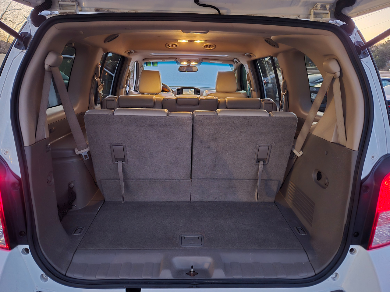 Nissan Pathfinder LE 2WD 2011