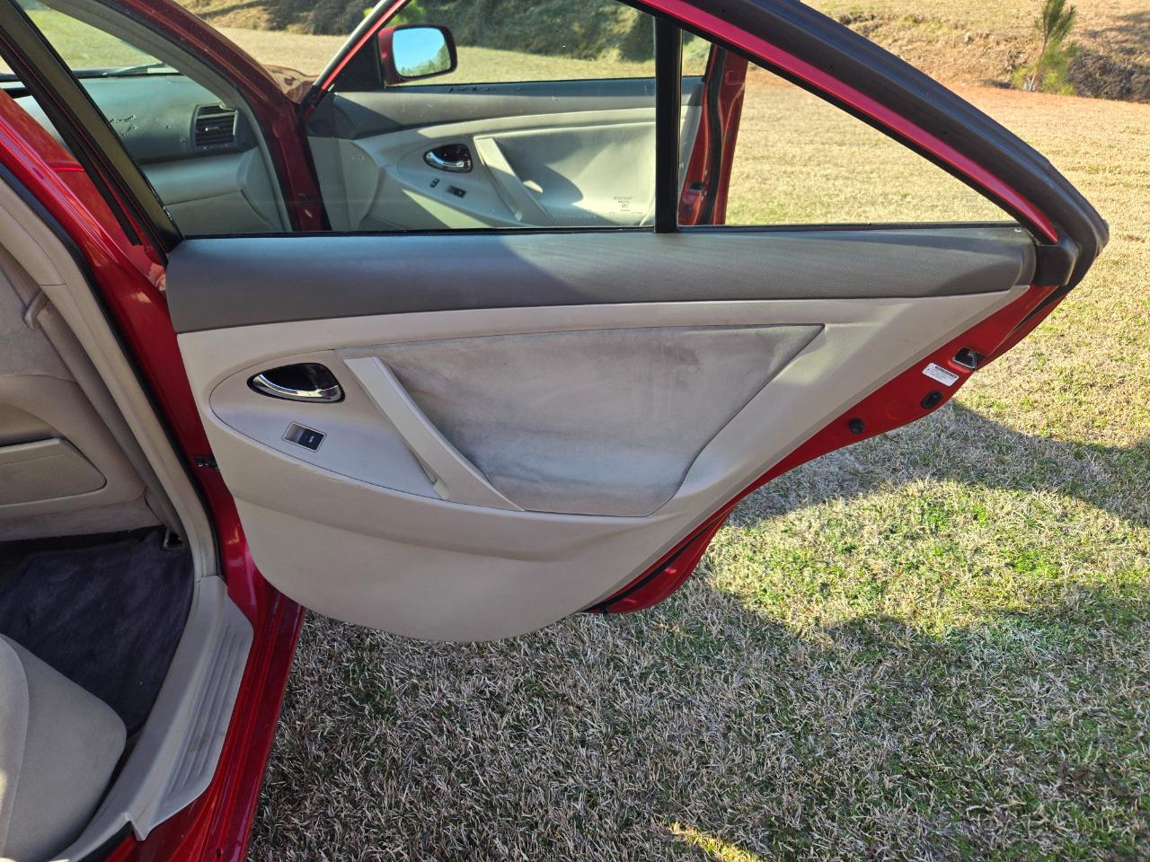 Toyota Camry LE 2010