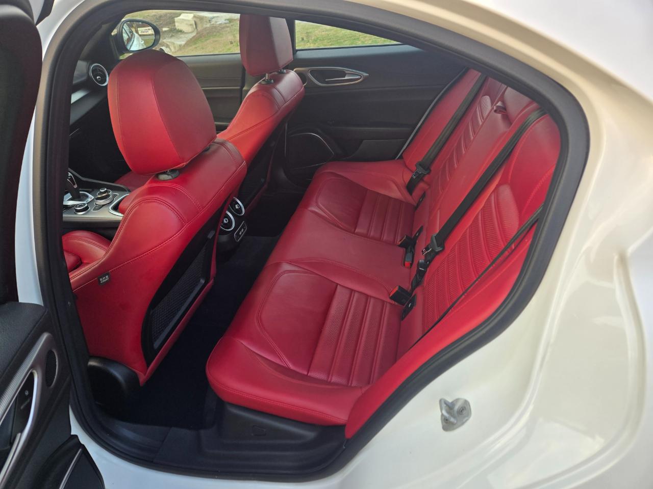 Alfa Romeo Giulia Veloce RWD 2023