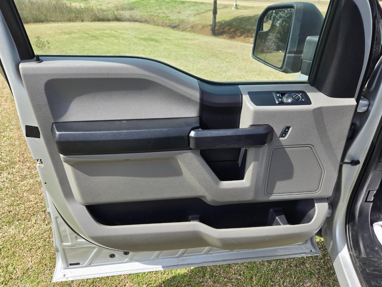 Ford F-150 XL 8-ft. Bed 2WD 2016