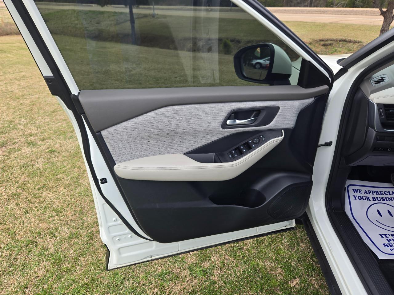 Nissan Rogue SV 2023